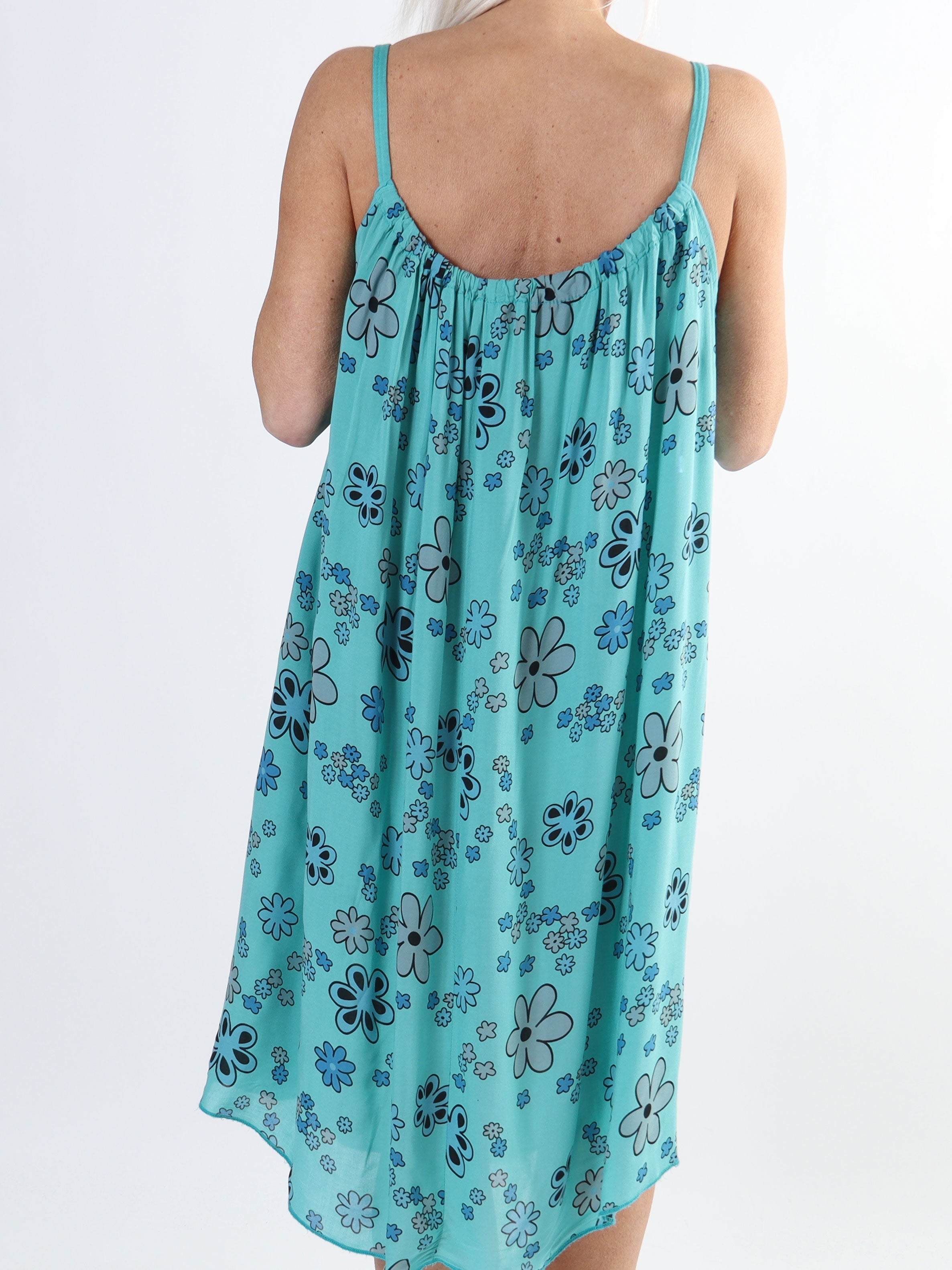 Sunshines Flower - Lätt viskosklänning med blommönster i stora storlekar